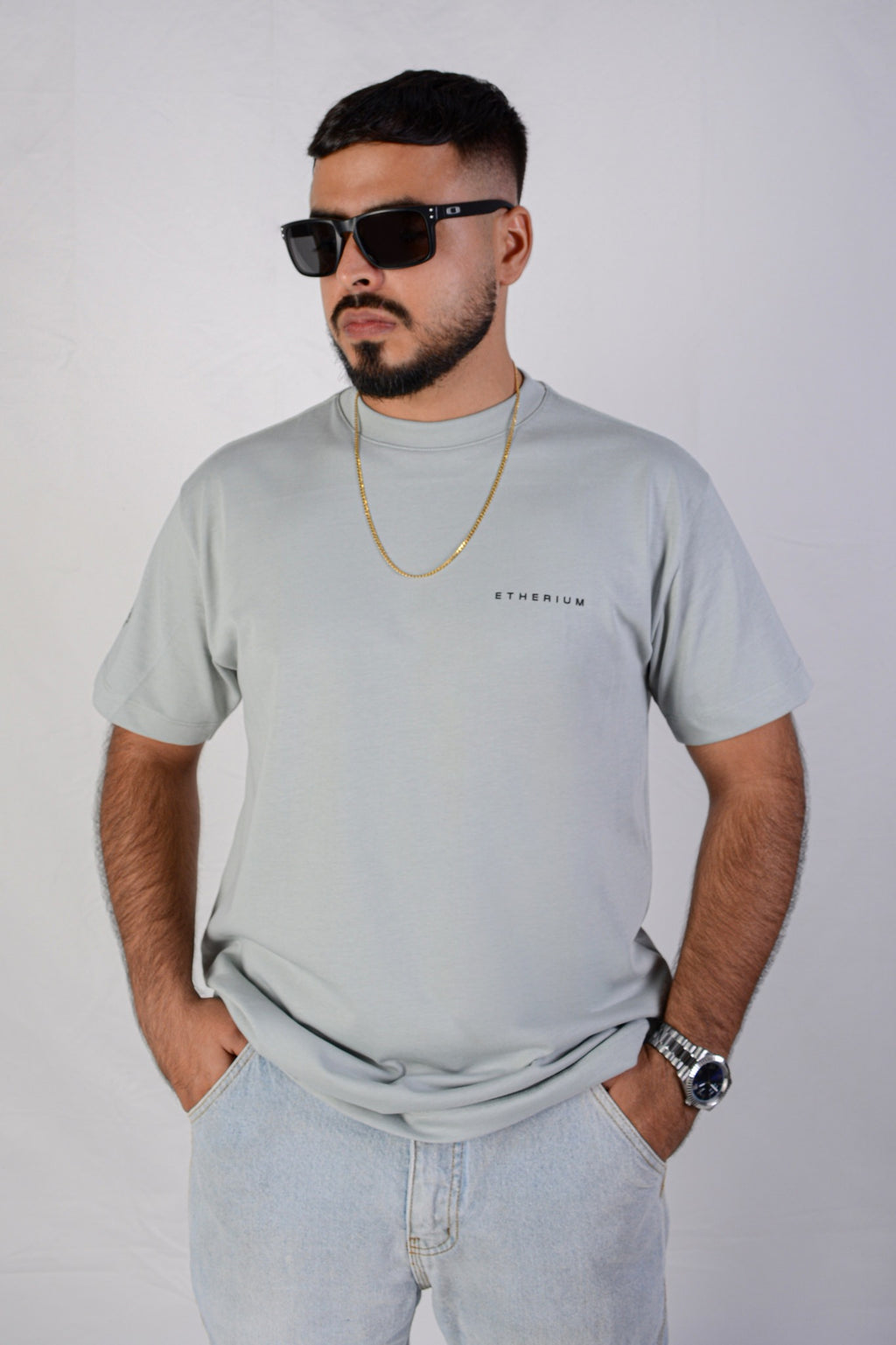INSTINTO · REGULAR T-SHIRT